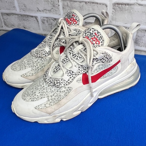 |•NIKE•| Air Max 270 React Athletic Shoes Size 7 - Picture 1 of 12